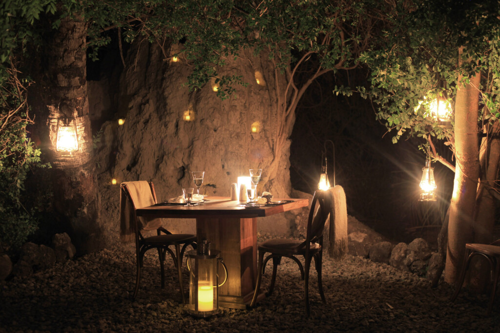 Chem-Chem-Lodge-Safari-Tanzania-Bush-Dinner-Setting-Lantern-Light