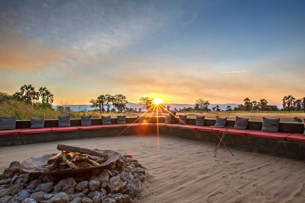 Chem-Chem-lodge-Safari-Tanzania-East-Africa-Accommodation-Sunset-Fire-Pit-View