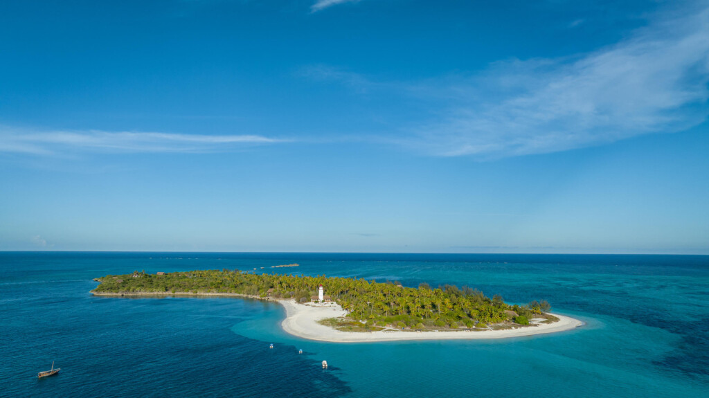 Fanjove island, aerial view of the entire island