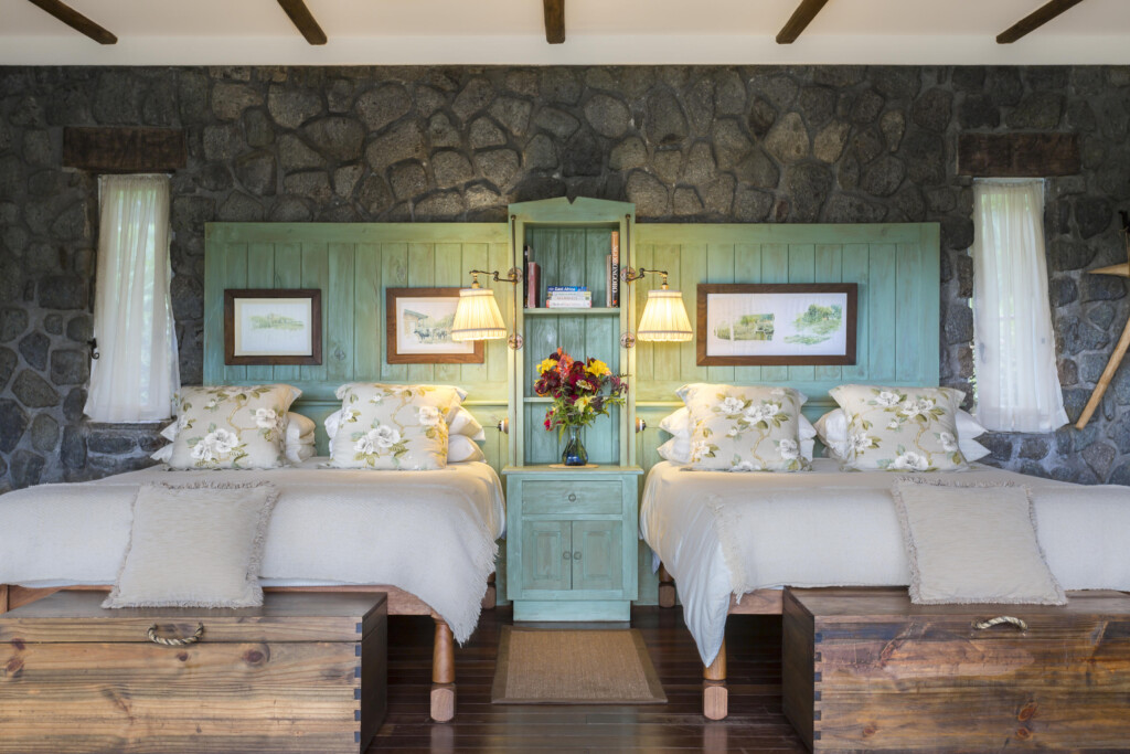 Gibb's-Farm-Ngorongoro-Carter-Tanzania-accomodation-room-interior