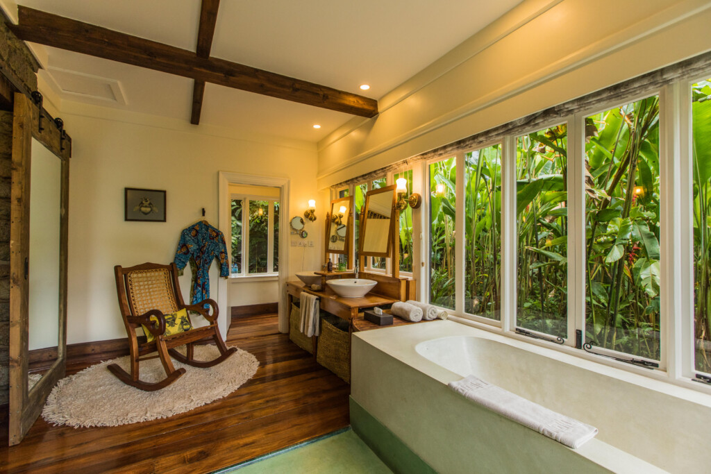 Gibb's-Farm-Ngorongoro-Carter-Tanzania-accomodation-bathroom-interior