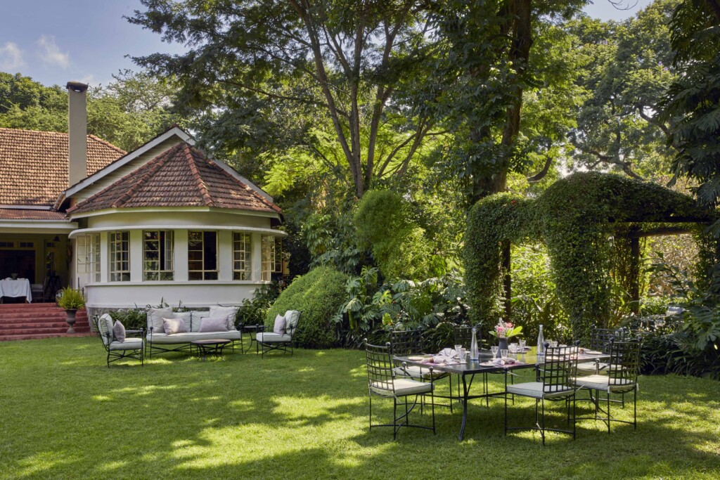 Legendary-Lodge-safari-Arusha-Tanzania-lodge-exterior