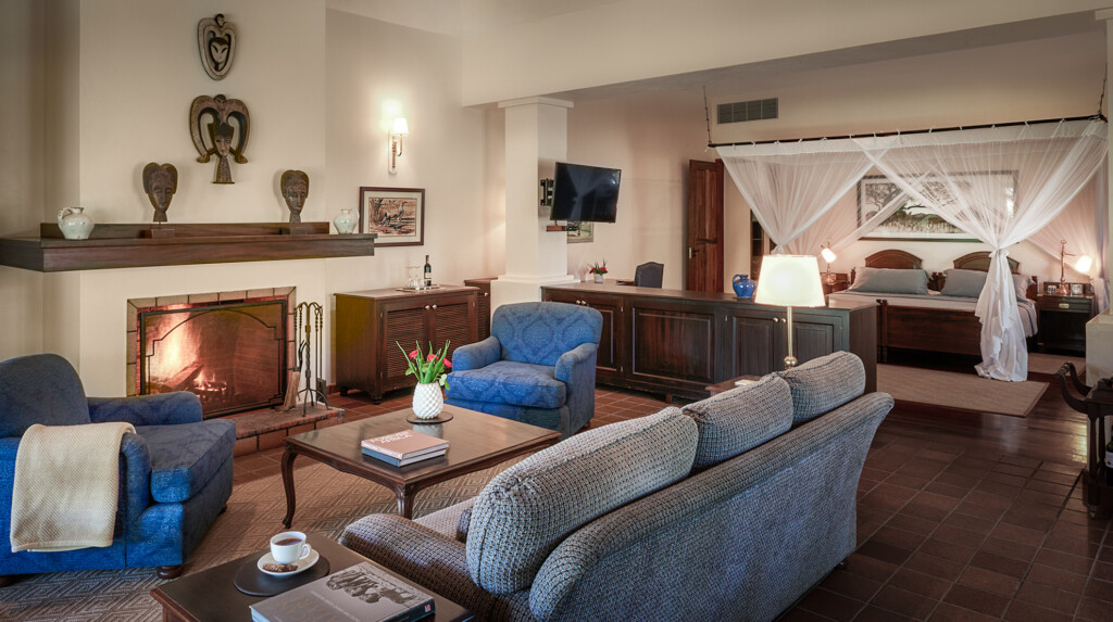 Legendary-Lodge-safari-Arusha-Tanzania-lodge-room-interior