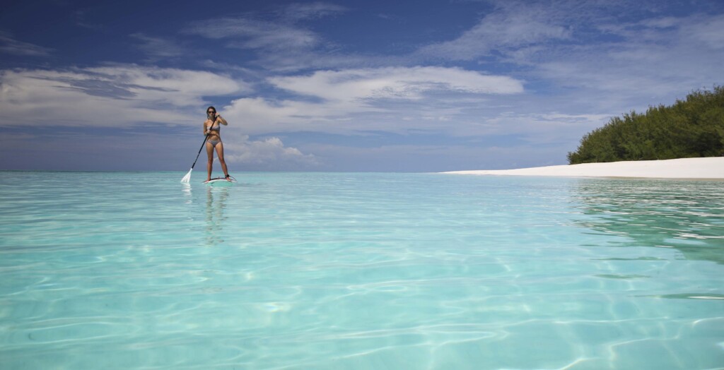 andBeyond-Mnemba-Island-Lodge-Zanzibar-Tanzania-beach-watersports-stand-up-paddle