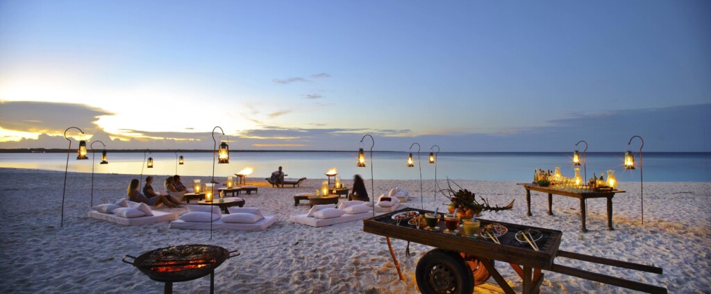 andBeyond-Mnemba-Island-Lodge-Zanzibar-Tanzania-beach-sundowners