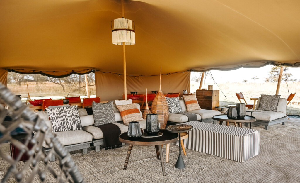 Usawa-Serengeti-Camp-Safari-Migration-Tanzania-interior-of-camp-lounge