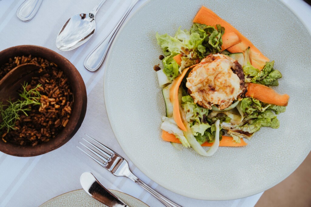 Usawa-Serengeti-Camp-Safari-Migration-Tanzania-alfresco-dining