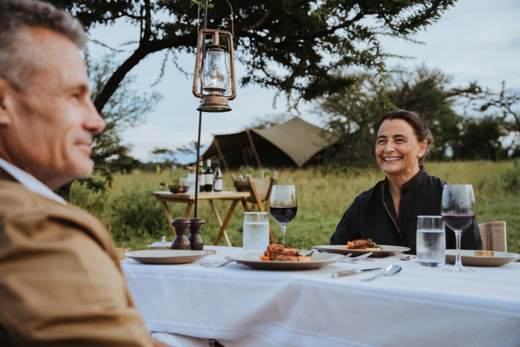 Usawa-Serengeti-Camp-Safari-Migration-Tanzania-alfresco-dining
